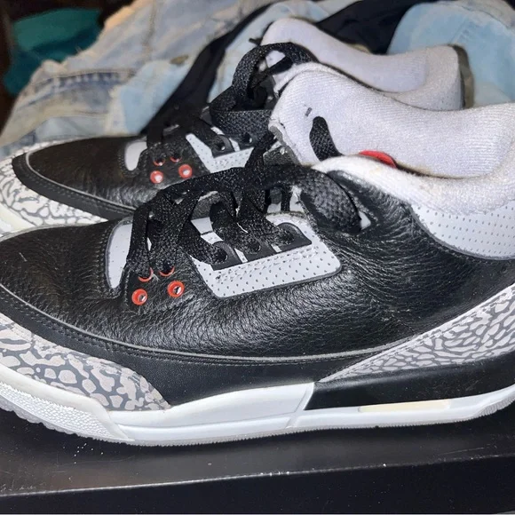 Nike Black and Gray Sneakers with Padded Collar and Air Unit